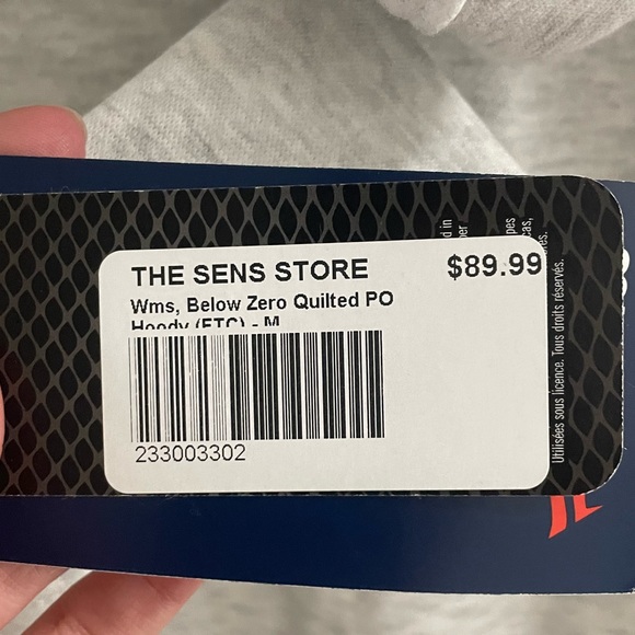 Grey Ottawa Senators sweater, women’s medium - Picture 4 of 4